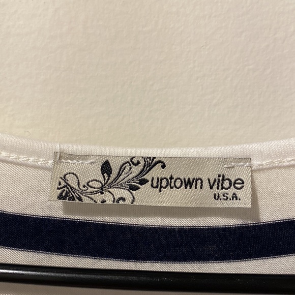 Uptown Vibe Striped Blouse - Picture 4 of 5